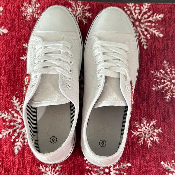 Rhinestone Wisconsin Size 6 tennis shoes! Handmade! One of a kind - Picture 3 of 5